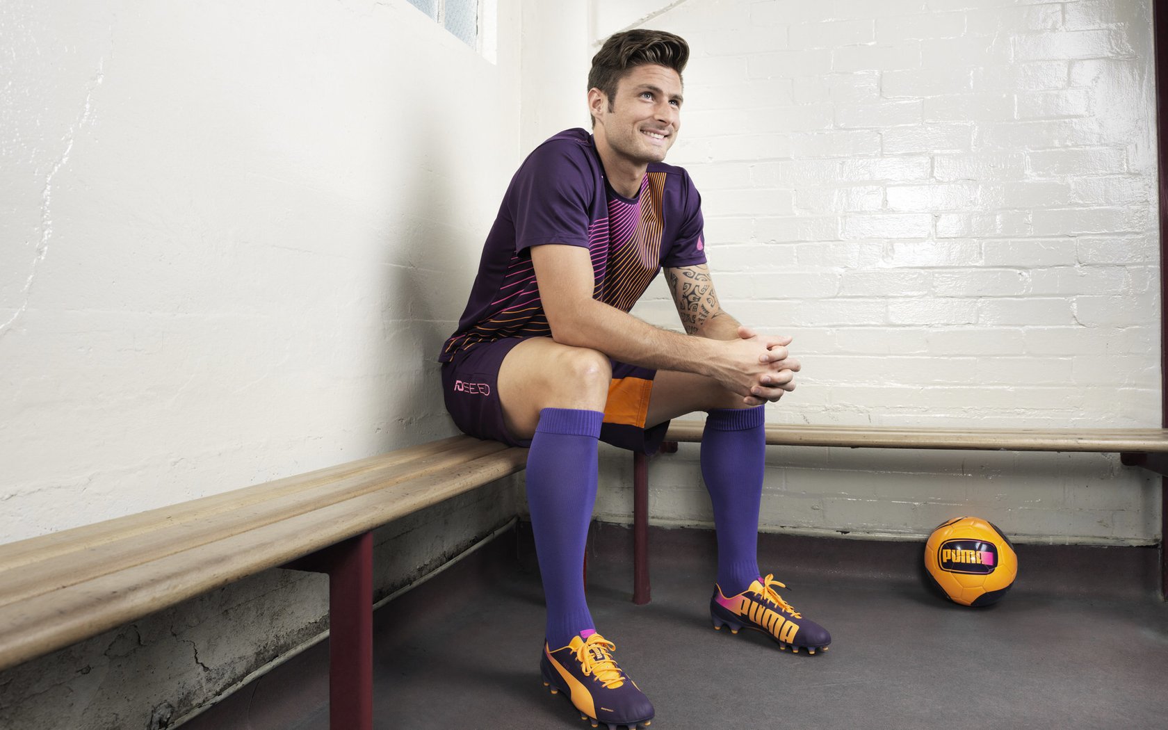 英超传统豪门新援适应联赛节奏成效分析，英超豪门俱乐部